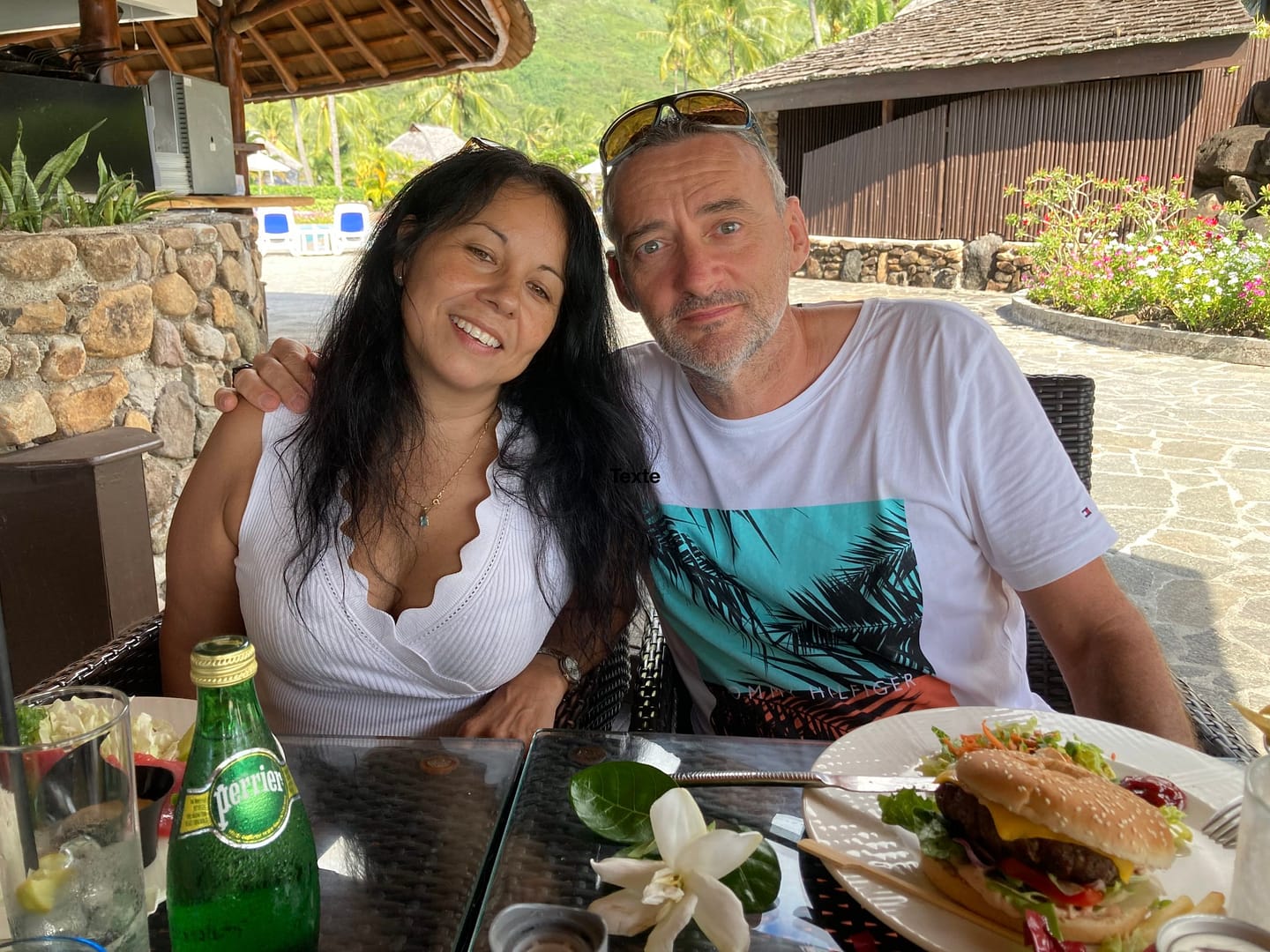 Moorea Suite Love Hosts